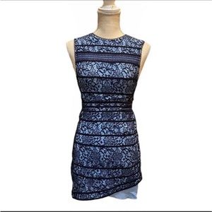 💙 6/$25 Three Floors Dress Womens Size 2 Lace Blue Black Sleeveless Crew Neck